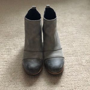 Sorel Lea wedge boots